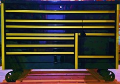 UK 68IN EPIQ NEON STINGER
